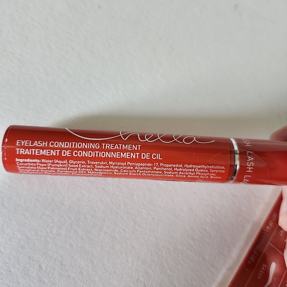 Chella Eyebrow Bundle:Tweezers, Eyelash Conditioner, Eyebrow Scissors Lip Crayon - Picture 9 of 16